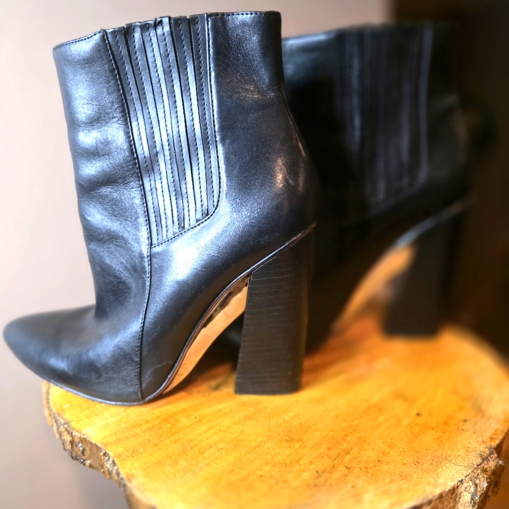 BCBGMAXAZRIA Black Leather Booties